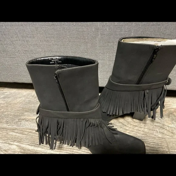 New York Transit Western Booties - Picture 13 of 15